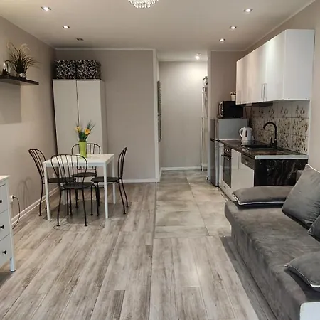 Kghn Wyszynskiego Апартаменты *